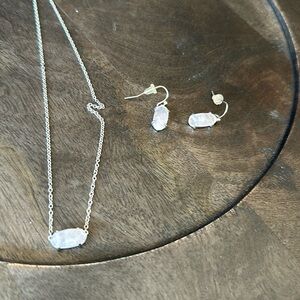 Kendra Scott necklace & earrings